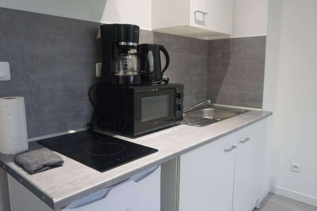 Cosy T2 Wifi Parking Proche Gare Centre Ville Saint-Quentin  Exterior foto