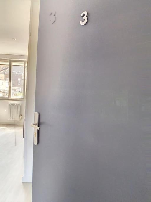Cosy T2 Wifi Parking Proche Gare Centre Ville Saint-Quentin  Exterior foto